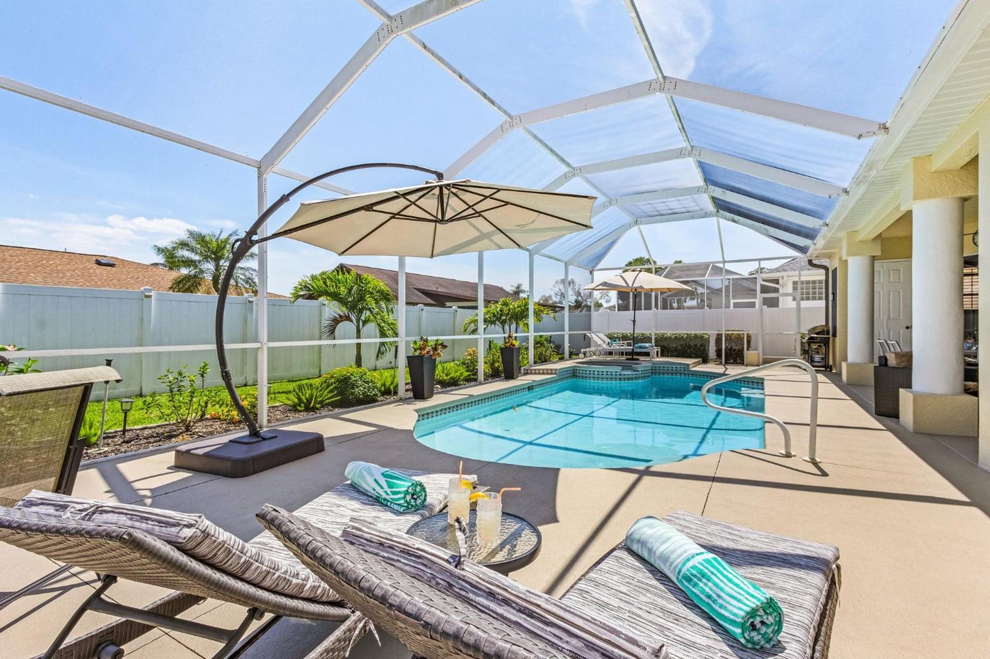 Villa-Haze, Lots Of Privacy, Solar & Electric Heated Pool And Spa Cape Coral Buitenkant foto